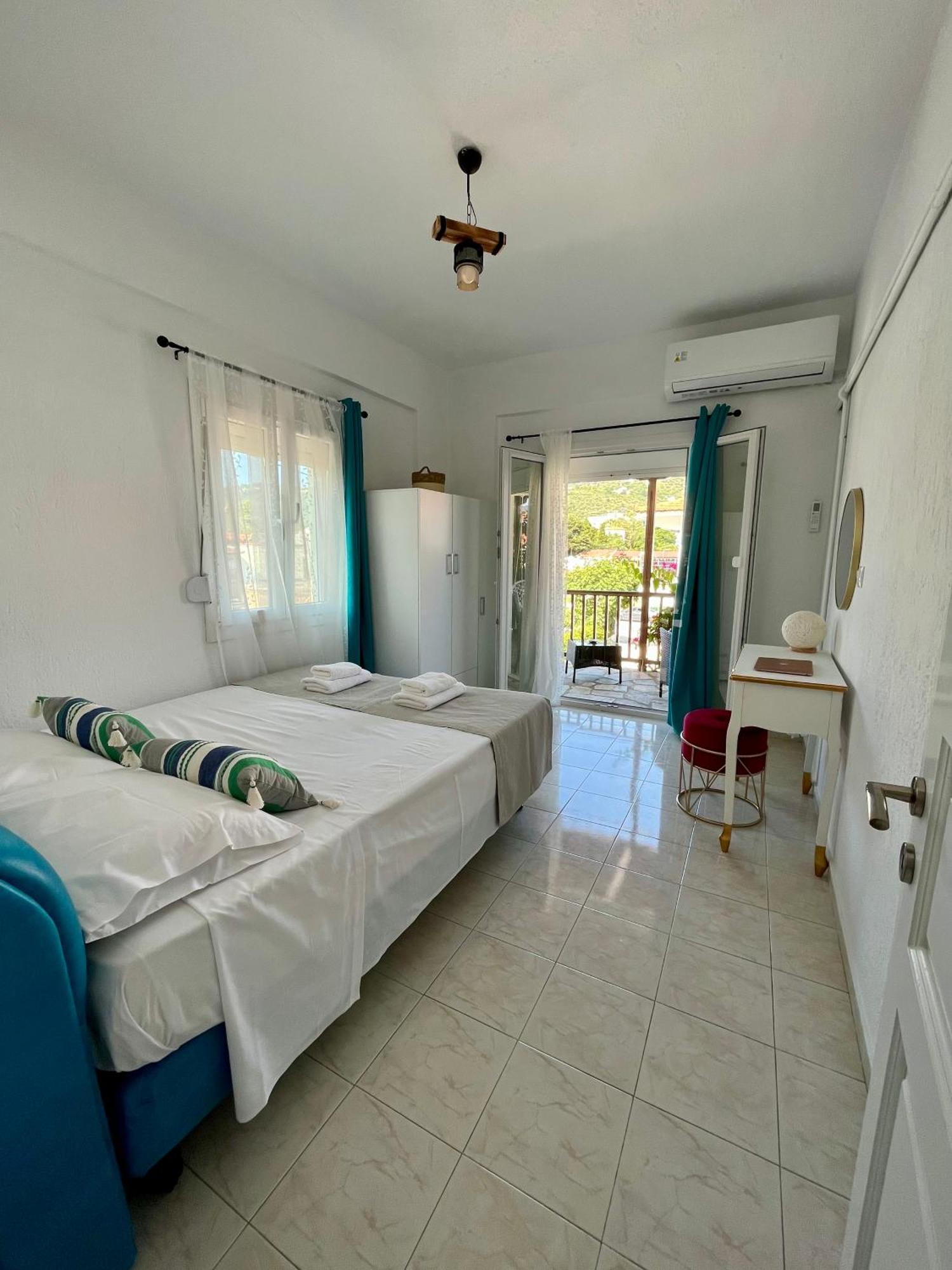 Apartment White Dream *